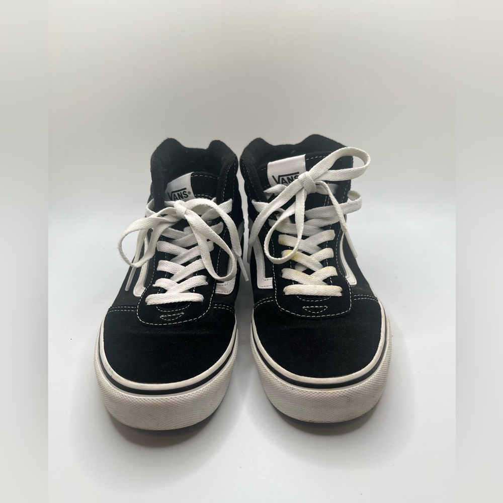 Vans Kids Ward Hi Black & White High - Top Skater Sneakers Youth Size 6 - Picture 2 of 10